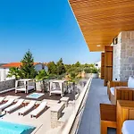 In Pola A With Swimming Pool Polaca