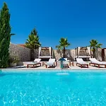 In Pola A With Swimming Pool Villa